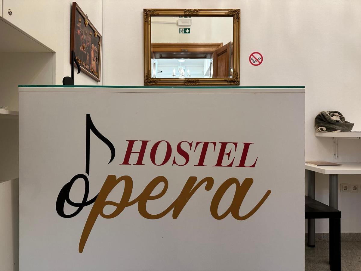 Hostel Opera Ljubljana Exterior foto